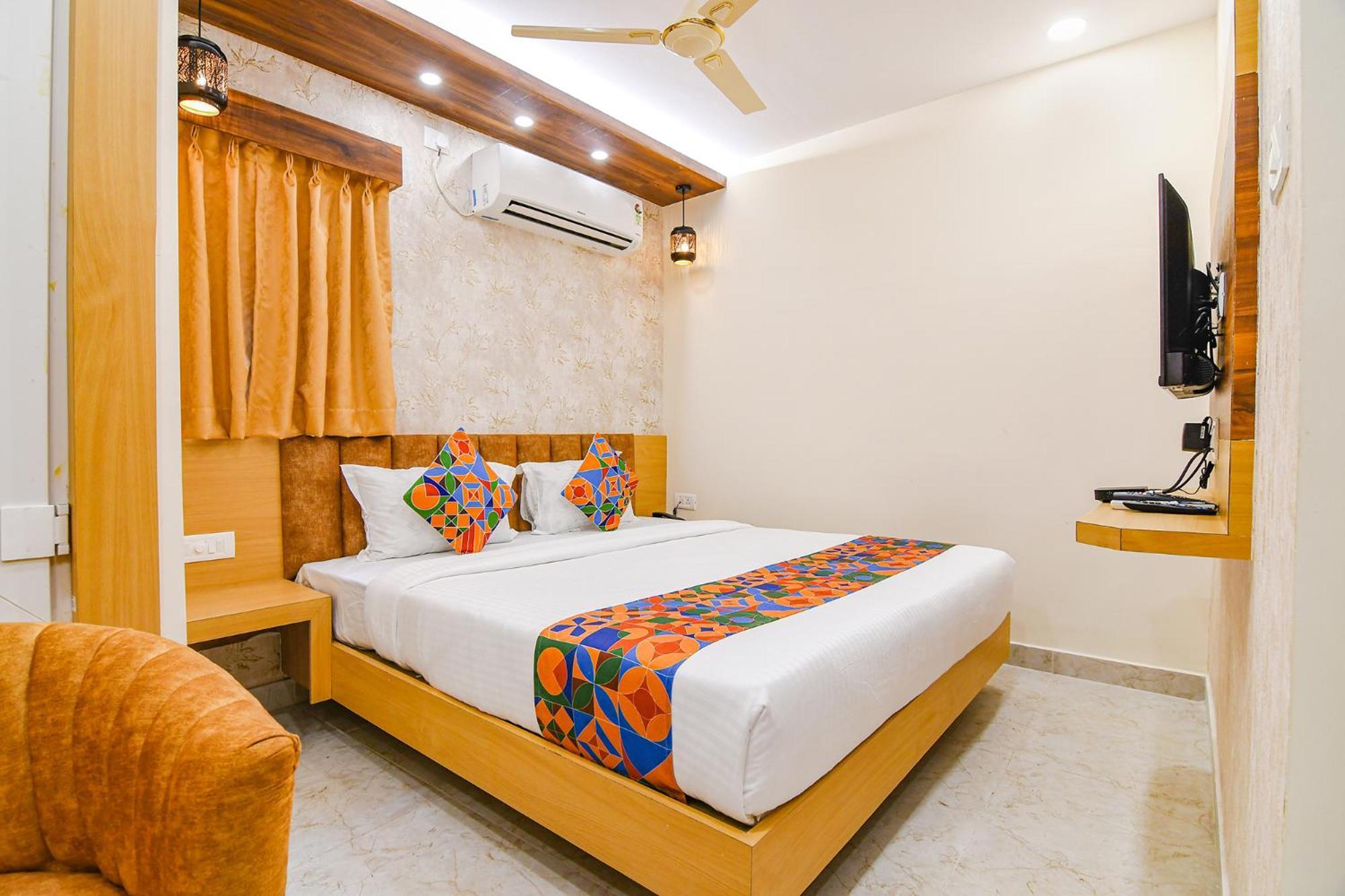 Fabhotel Sonali Golden Palace - Nr Bhubaneswar Railway Station Exterior photo