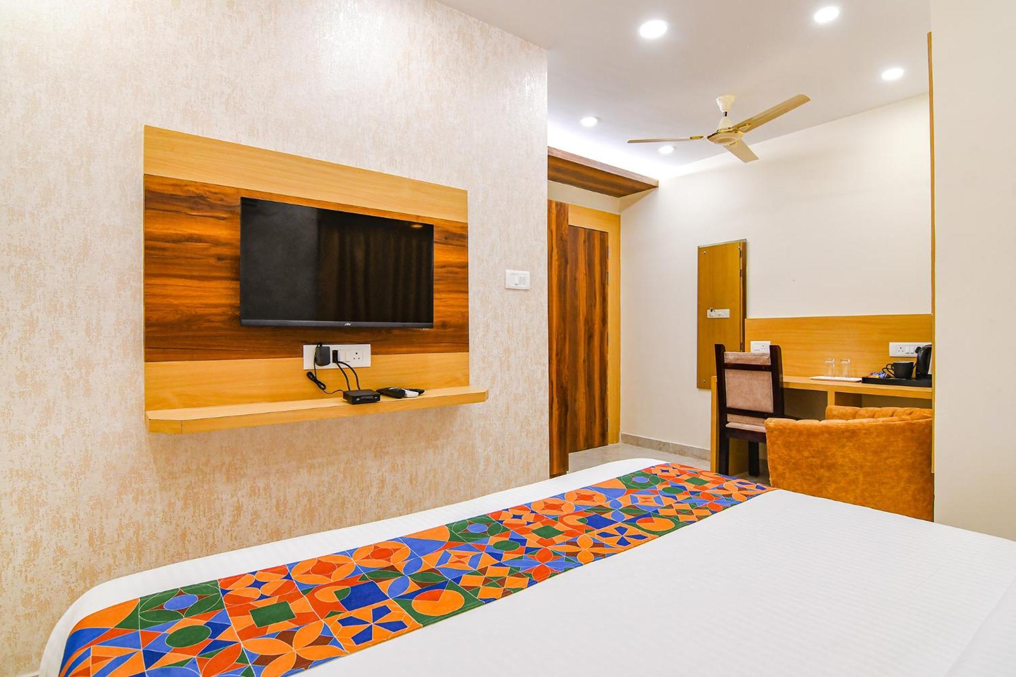 Fabhotel Sonali Golden Palace - Nr Bhubaneswar Railway Station Exterior photo